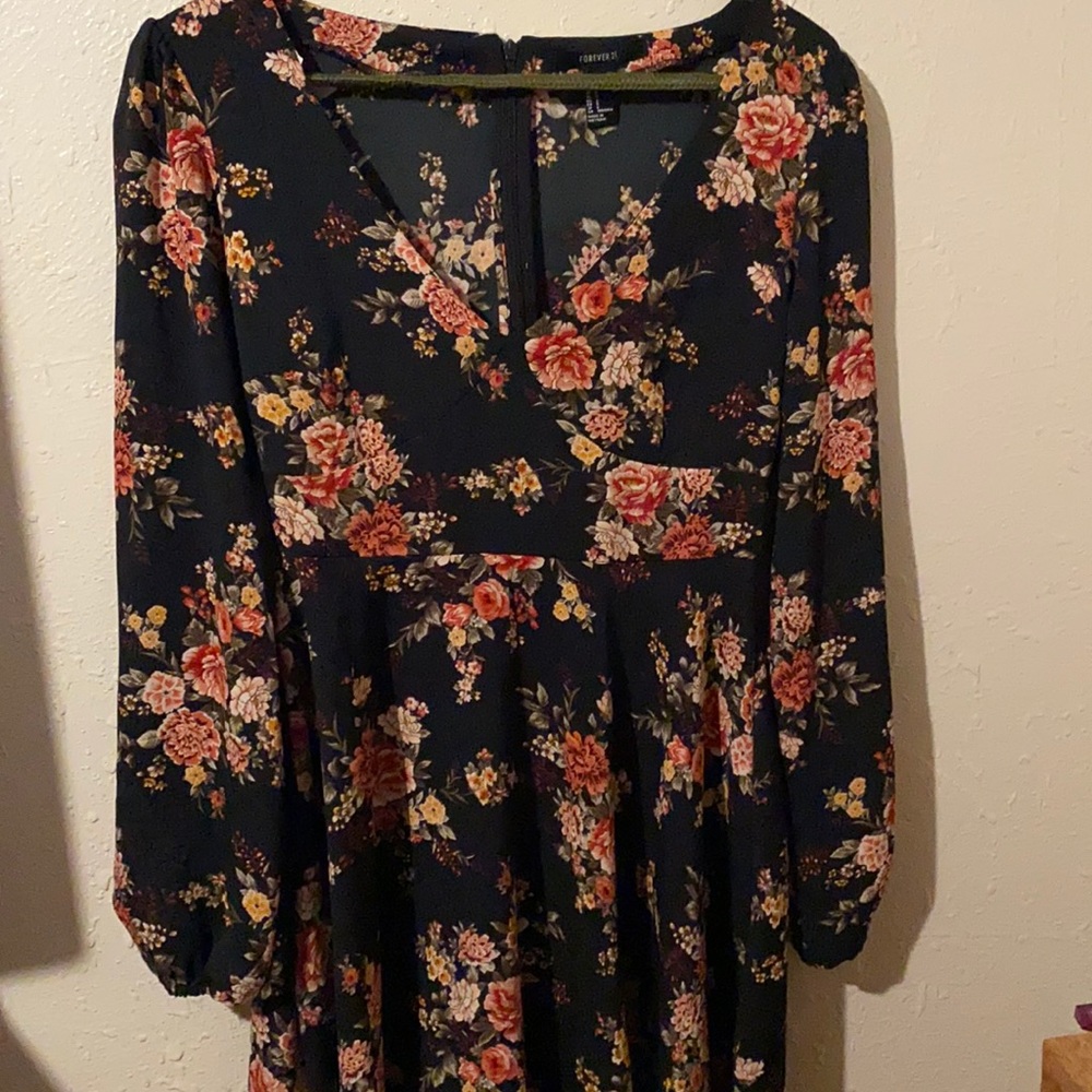 Forever 21 floral black dress long sleeve